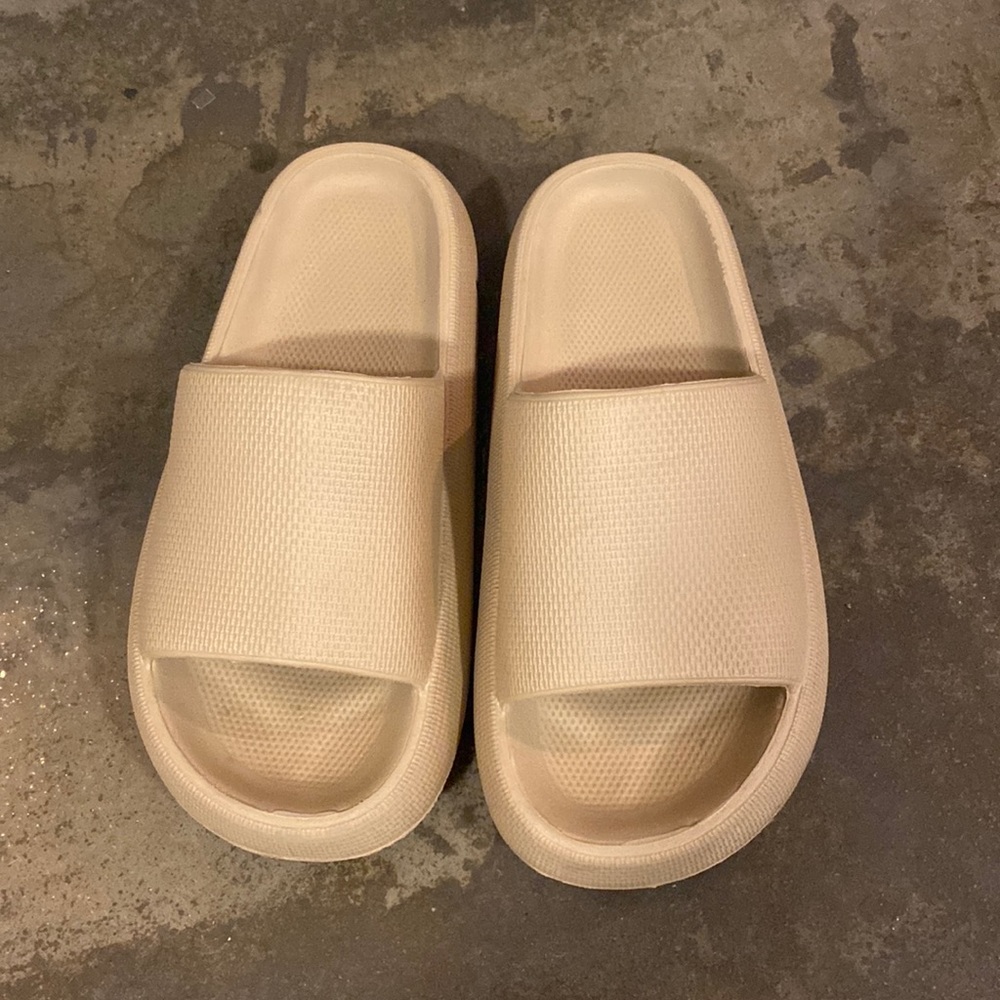 Cloud slip on sandals